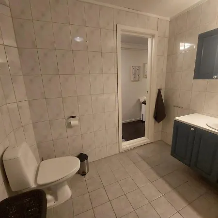 Arctic Nest - 3 Bedroom - Spacious, Cozy, *